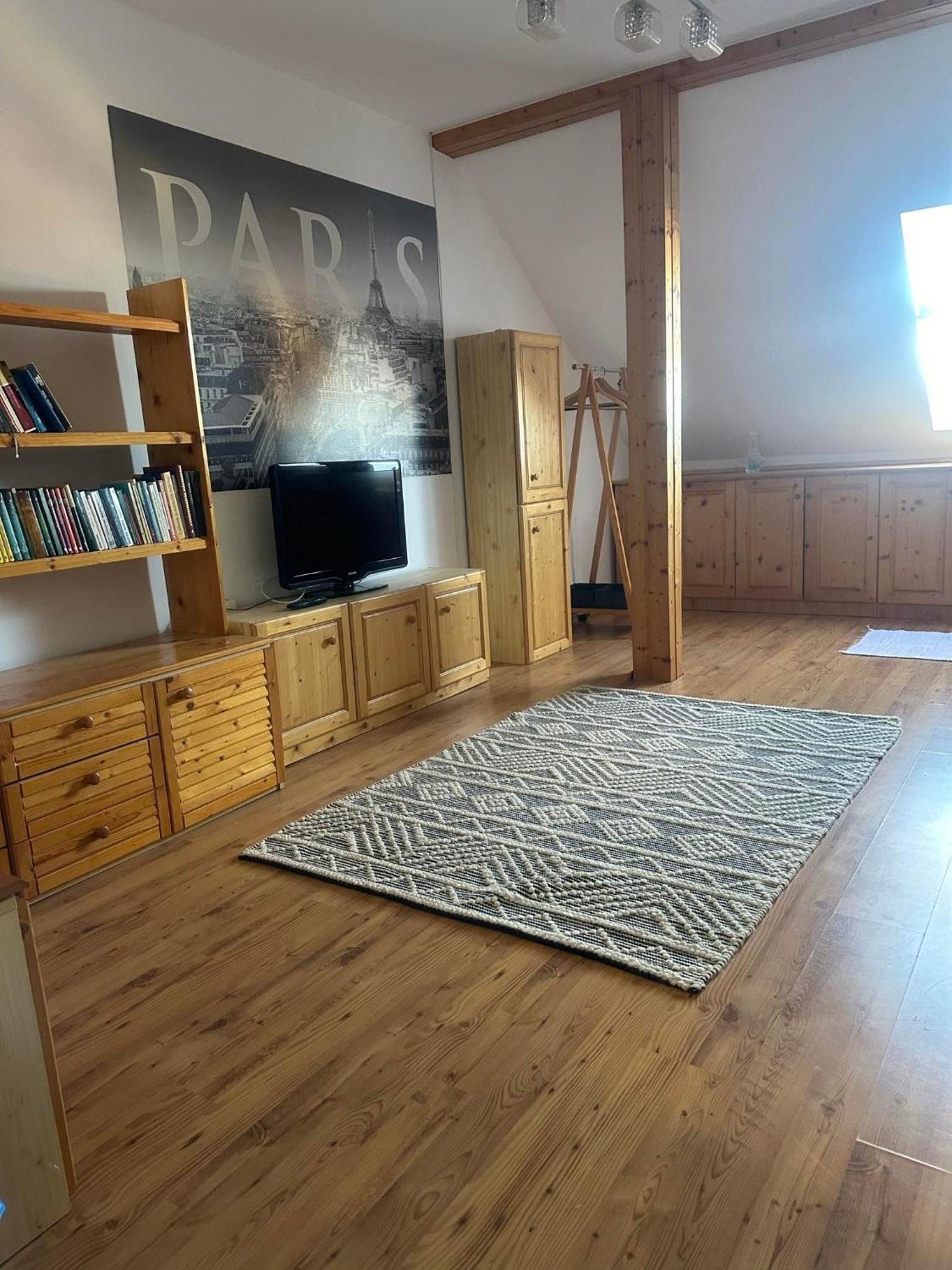 Hotello Apartmanhaz Es Panzio Zalaegerszeg Exterior photo